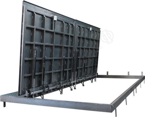 Напольный люк Дворник Уголок, нержавеющий рифленый лист, 2 створки 600*3100 Напольный люк Дворник Уголок, нержавеющий рифленый лист, 2 створки 600*3100