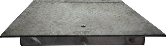 Уличный люк Дворник Уголок, нержавеющая сталь AISI 304 700*1800 Уличный люк Дворник Уголок, нержавеющая сталь AISI 304 700*1800